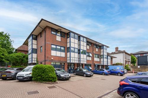 Unit 1, Mountbatten Business Centre, Millbrook Road East, Southampton, SO15