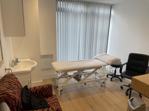 Units 1 & 2 Oliv-harr House, Chalfont Station Road, Little Chalfont, HP7