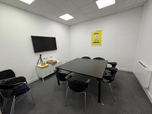 Unit B4, OYO, Crabtree Manorway North, Belvedere, DA17
