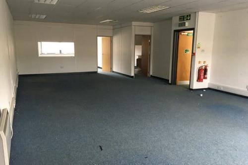 Unit 16b, Boundary Business Centre, Woking Surrey, GU21