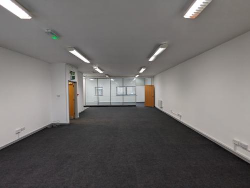 Unit 16b, Boundary Business Centre, Woking Surrey, GU21