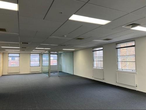 Cavendish House, 5 The Avenue, Egham, TW20