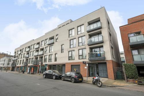 773 Finchley Road, Childs Hill, London, NW11
