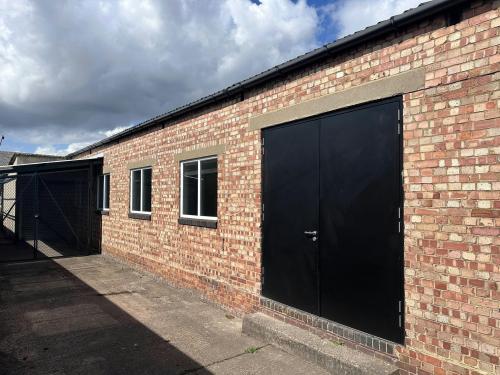 24 Bates Road, Romford, RM3