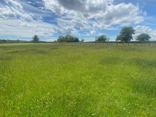 Brackley Lane, Abthorpe, Towcester, NN12