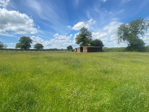 Brackley Lane, Abthorpe, Towcester, NN12