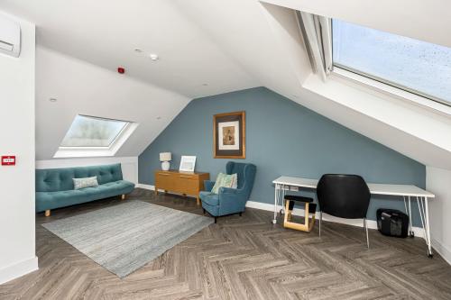 Unit 9 Stairbridge Court, Stairbridge Lane, Bolney, RH17