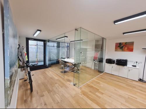 Unit 2 The Studio, Pooley Drive, East Sheen, London, SW14