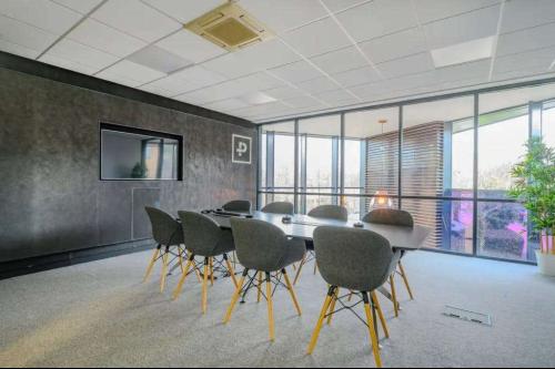United House, 170 Elland Road, Leeds, LS11