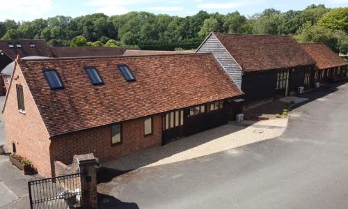 The Carpenters Barn, Bartletts Court, Frogmore Farm, Littlewick Green, Maidenhead, SL6