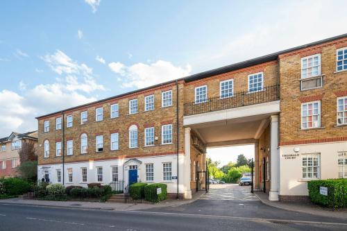 4 Theobald Court, Theobald Street, Borehamwood, WD6