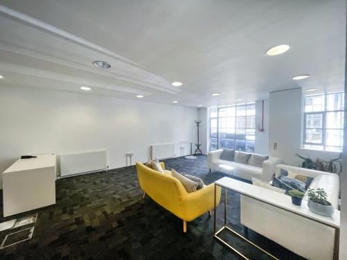 7 Glenthorne Mews, Hammersmith, London, W6