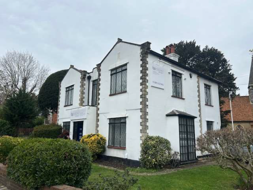 Little Buntings, 2 Swakeleys Road, Ickenham, Uxbridge, UB10