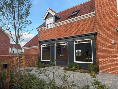 Shop C, Long Road, Mistley, Manningtree, CO11