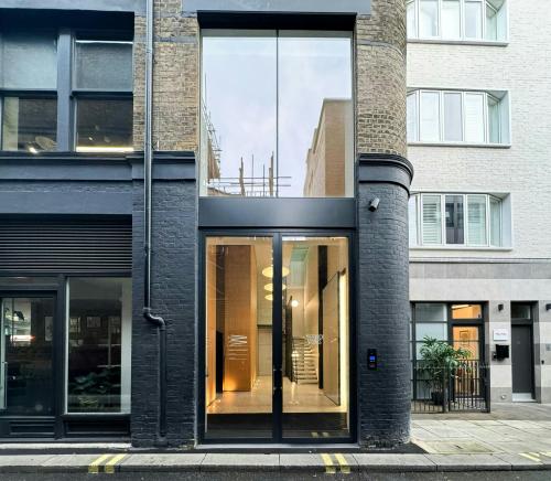 82-84, Berwick Street, Soho, London, W1F