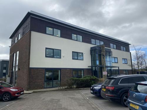 1 Lancaster Way, Yeadon, Leeds, LS19