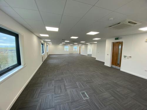 1 Lancaster Way, Yeadon, Leeds, LS19