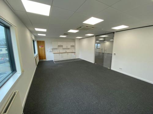 1 Lancaster Way, Yeadon, Leeds, LS19