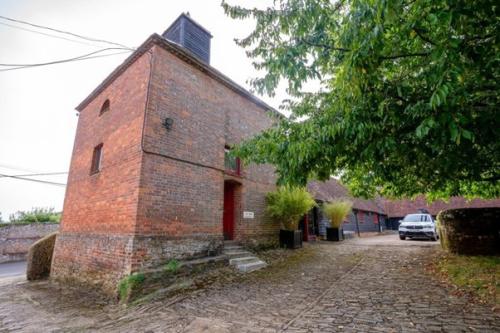 The Old Dairy Tower, Peper Harow Park, Peper Harow, Godalming, GU8