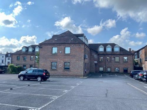 3A The Courtyard, 6 London Road, Newbury, RG14