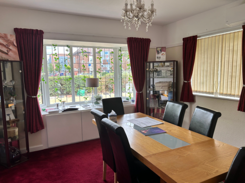 95 Leigh Road, Eastleigh, SO50