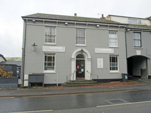 1 North Street, Hailsham, BN27