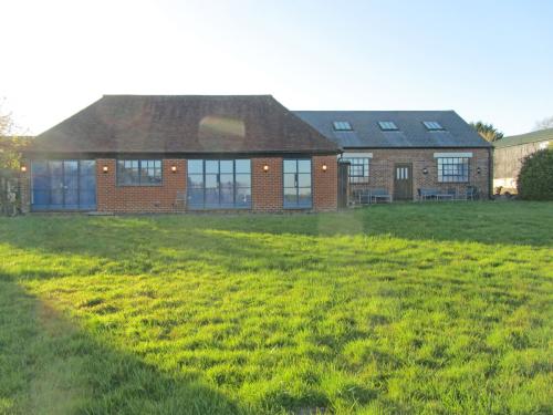 Maple Barn, Beeches Farm Road, Buckham Hill, TN22