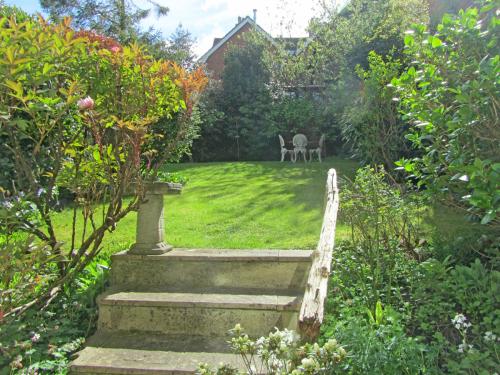 3 Holmrook, Hailsham Road, Heathfield, TN21