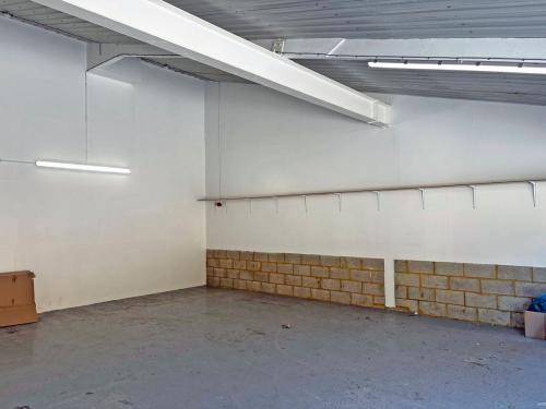 Unit 22, Five Chimneys Business Park Curtains Hill, Hadlow Down, Uckfield, TN22