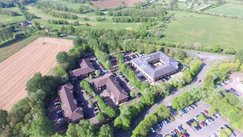 Unit 8 Somerville Court, Banbury Business Park, Banbury, OX17