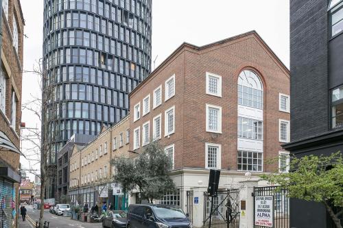 Brook House, 12 Chapel Place, Shoreditch, London, EC2A