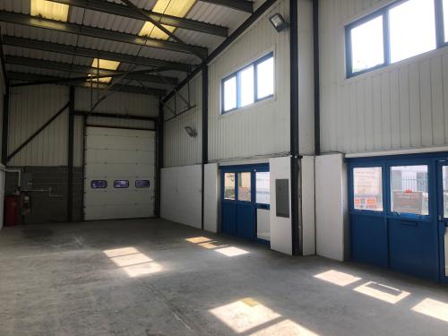 Unit 6/7, Elm Business Units, Chartwell Road, Lancing, BN15