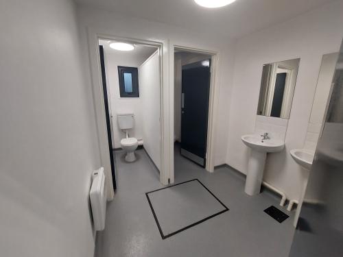 Unit 12, Hazelwood Trading Estate, Hazelwood Close, Worthing, BN14