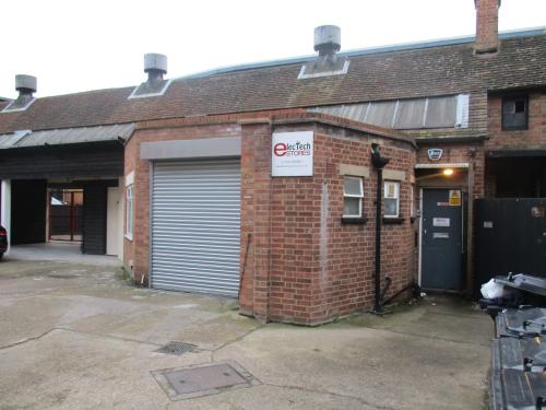 3 Duckmill Lane, Bedford, MK42