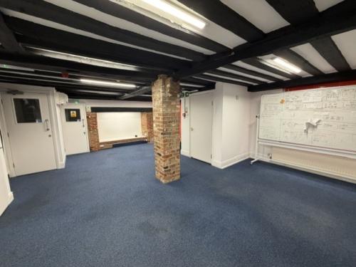 12 High Street, Elstree, Borehamwood, WD6
