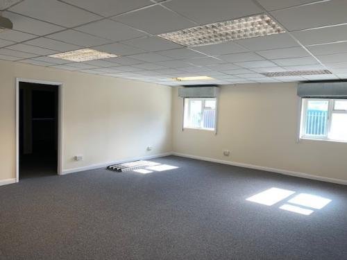 Unit 9, Mudlands Industrial Estate, Manor Way, Rainham, RM13