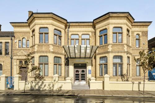 18 Linen House, 253 Kilburn Lane, Queens Park, London, W10