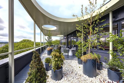 Clockwise Offices Greenside House, 50 Station Road, Wood Green, London, N22