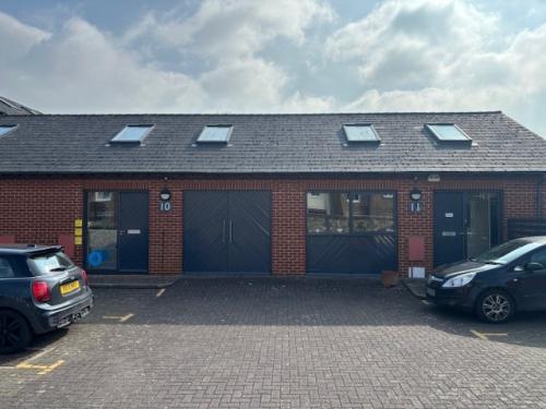 Unit 10, City Business Centre, Basin Road, Chichester, PO19