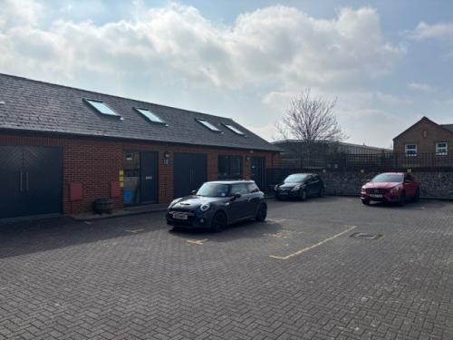 Unit 10, City Business Centre, Basin Road, Chichester, PO19
