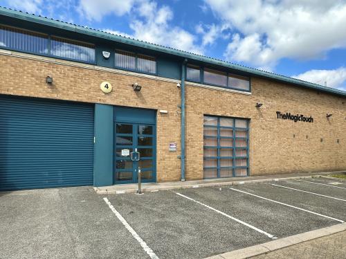 Unit 4 Apex Business Centre, Boscombe Road, Dunstable, LU5