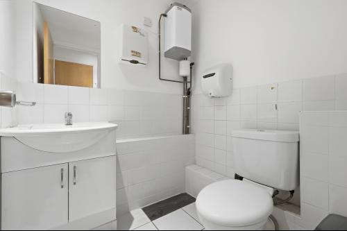 142 St. Marks Road, Enfield, EN1
