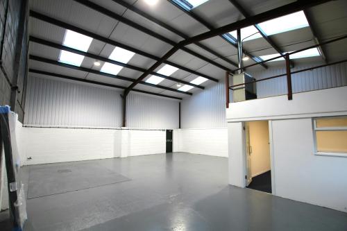 Unit 2, Ebblake Industrial Estate, Forest Close, Verwood, BH31