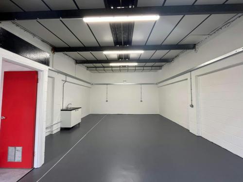 Rabans Lane Industrial Estate, 29 Edison Road, Aylesbury, HP19