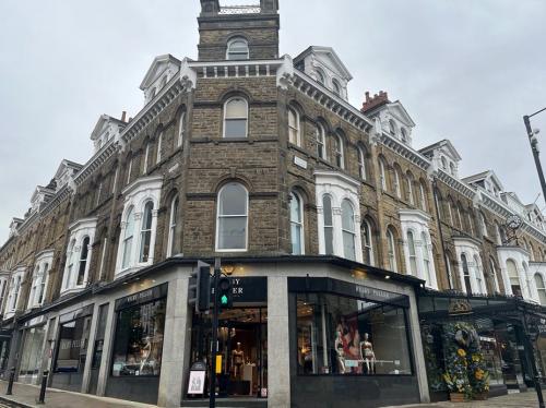 1-2 Bridge House, Station Bridge, Harrogate, HG1