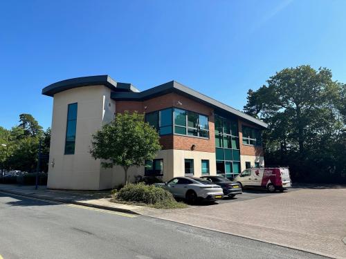 Glendevon House, 4 Hawthorn Park, Whinmoor, Leeds, LS14