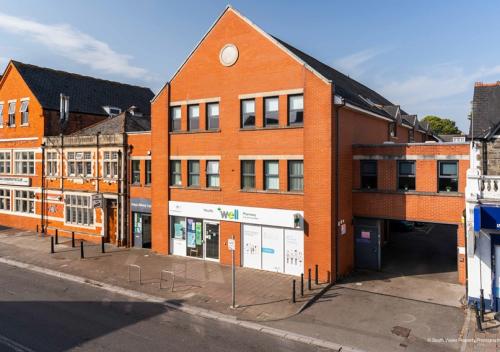 219-221 City Road, Roath, Cardiff, CF24