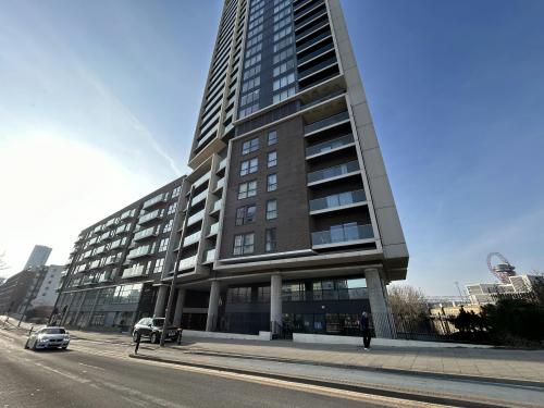 80-92 High Street, Stratford City, London, E15