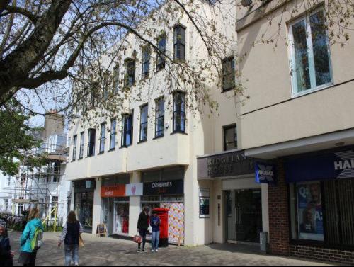 Ridgeland House, 15 Carfax, Horsham, RH12