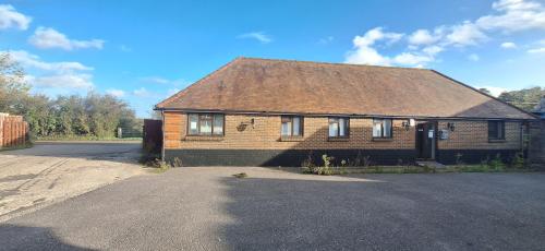15, Gerston Business Park, Storrington, RH20
